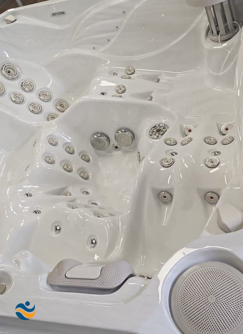 Jacuzzi Ocean Spa 5