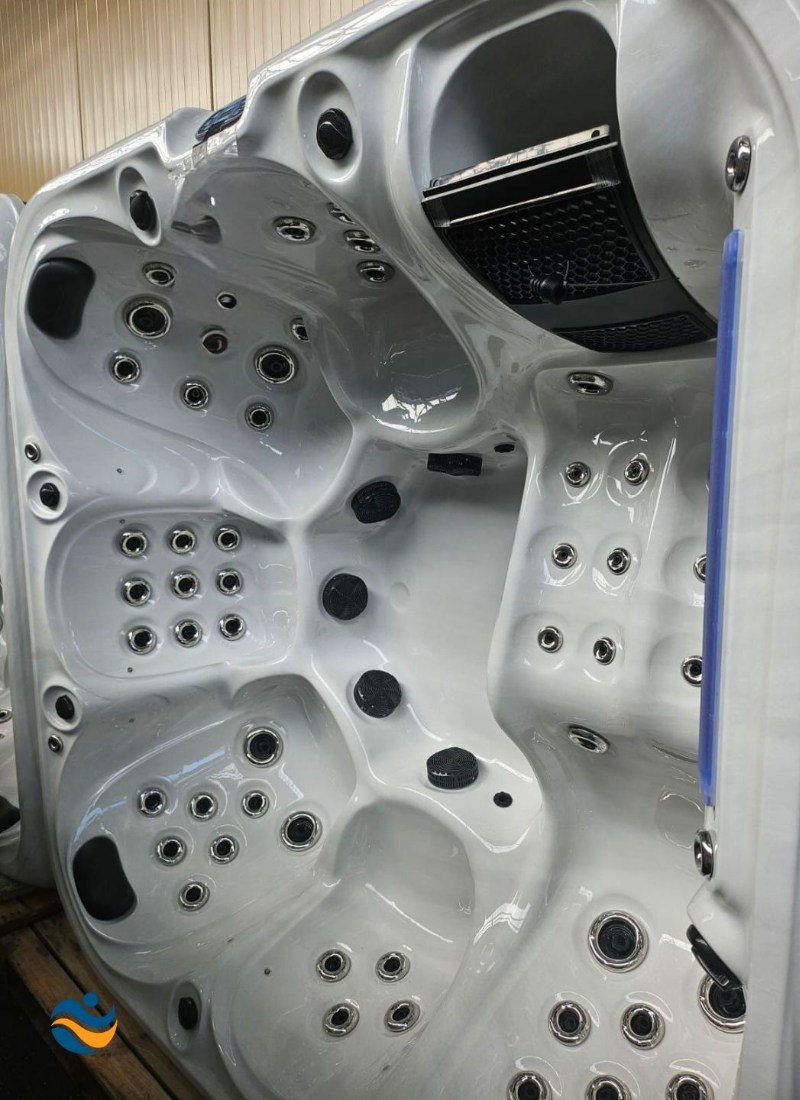 Jacuzzi Ocean Spa 6